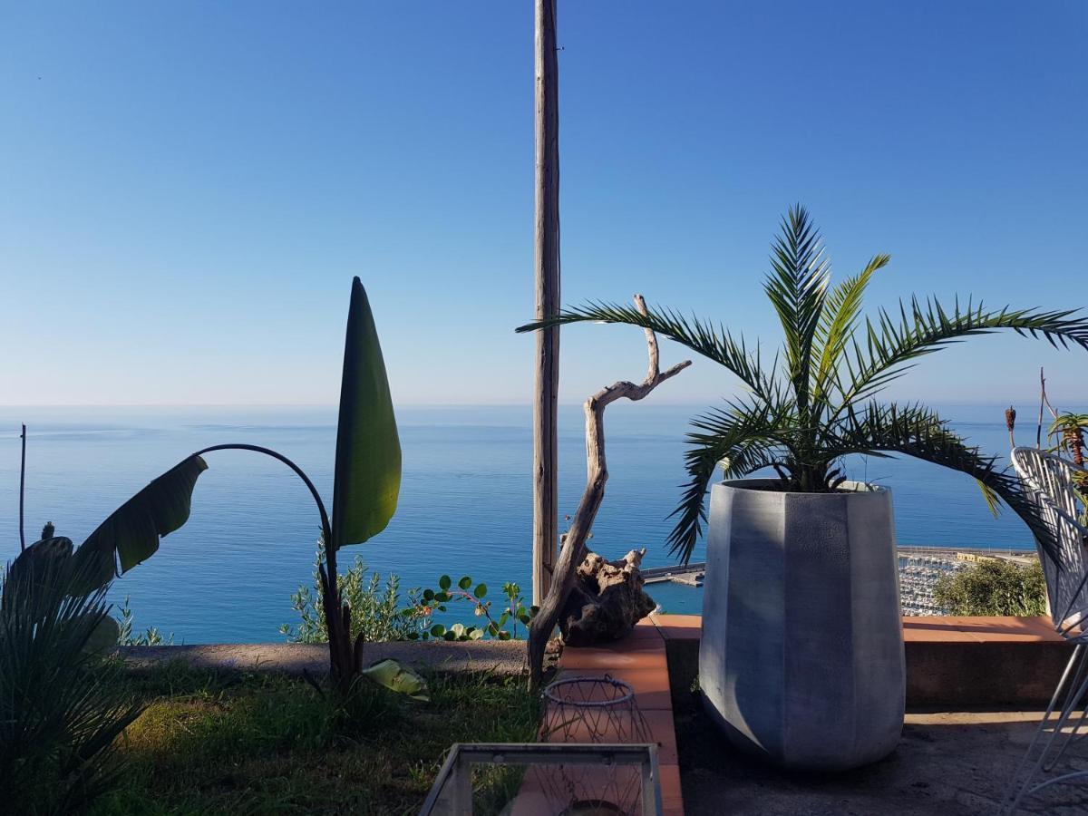 La Bouganvilla Charme & Relax Vista Mare Финале Лигуре Экстерьер фото