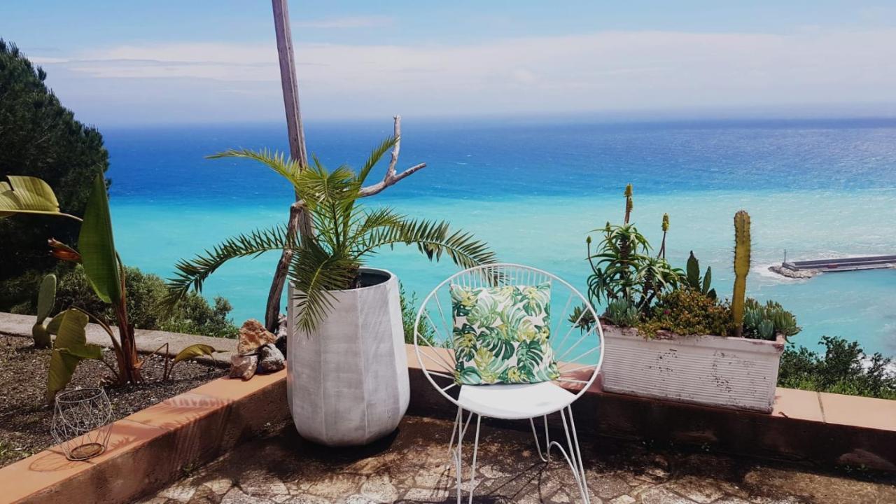 La Bouganvilla Charme & Relax Vista Mare Финале Лигуре Экстерьер фото