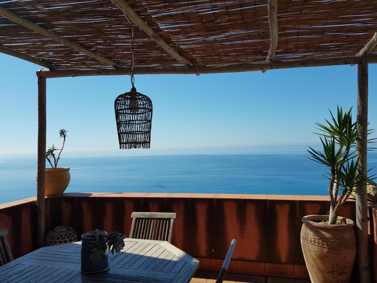 La Bouganvilla Charme & Relax Vista Mare Финале Лигуре Экстерьер фото
